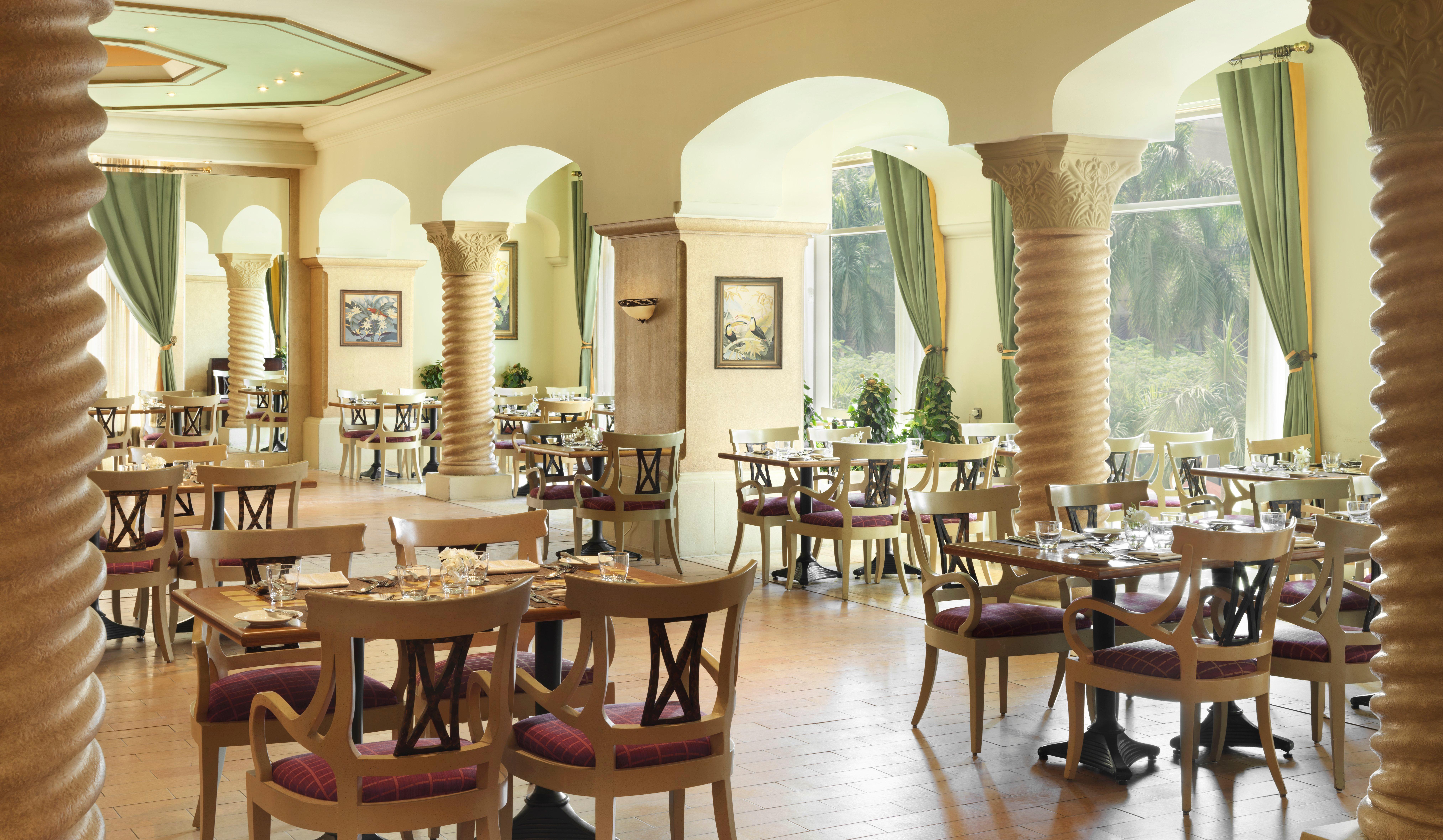 Intercontinental Cairo Citystars By Ihg Экстерьер фото The restaurant at the hotel
