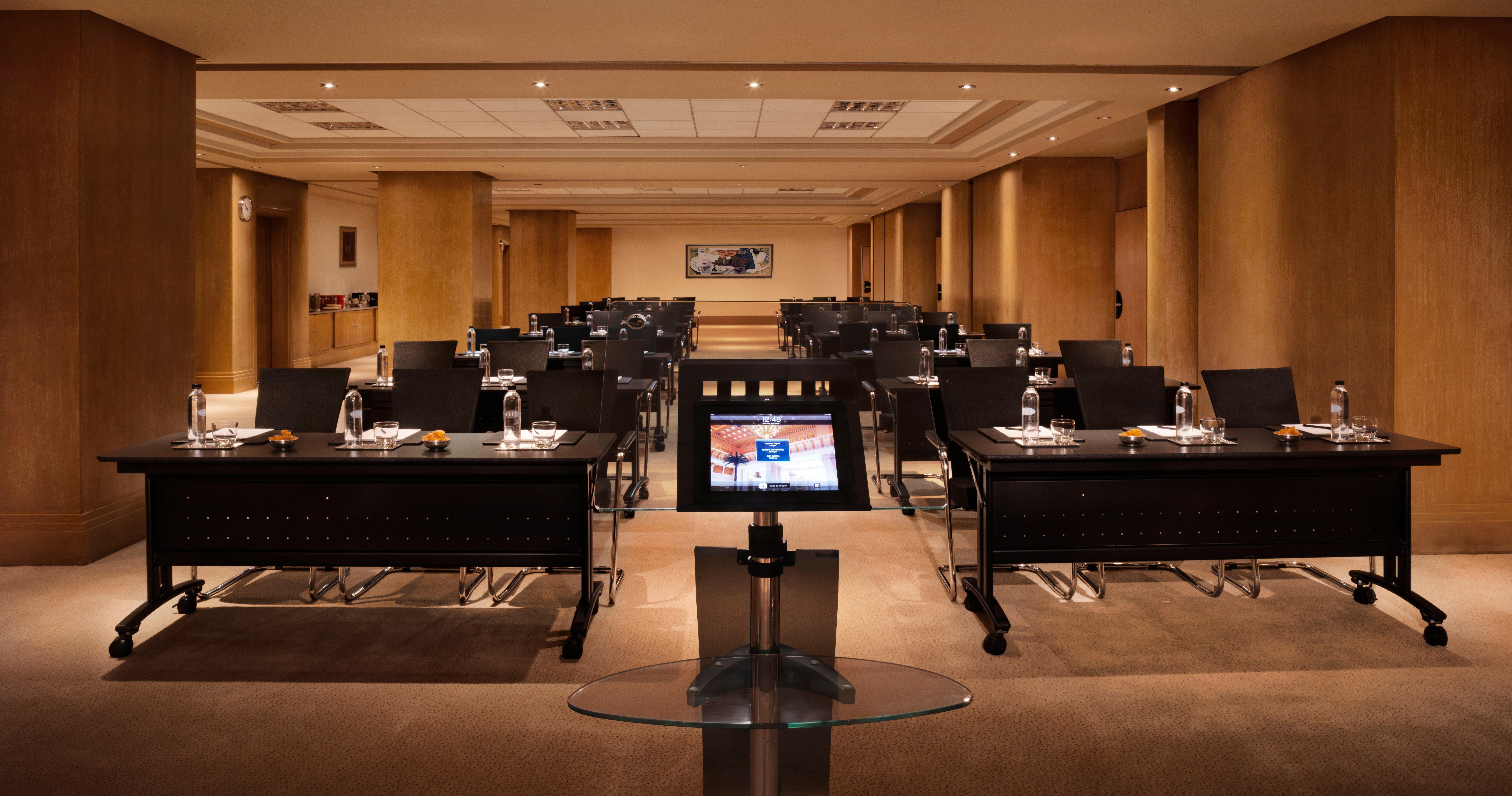 Intercontinental Cairo Citystars By Ihg Экстерьер фото Meeting room at the InterContinental London